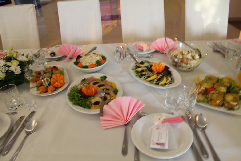 Świdnik Hotel Kaprys מראה חיצוני תמונה